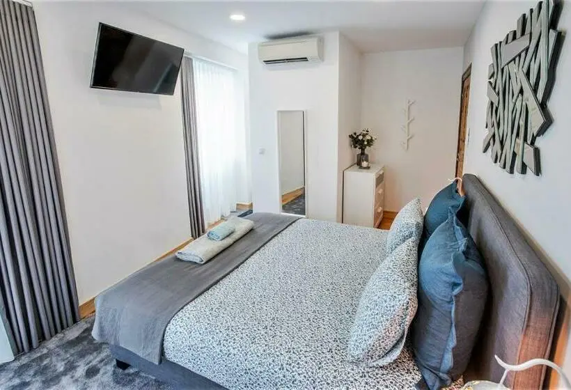 سوئیت با بالکن, Porto Je T Aime   Sweet Rooms
