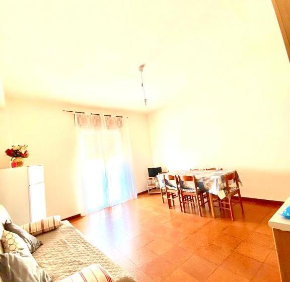 带3个卧室的公寓, White Beach Le Castella