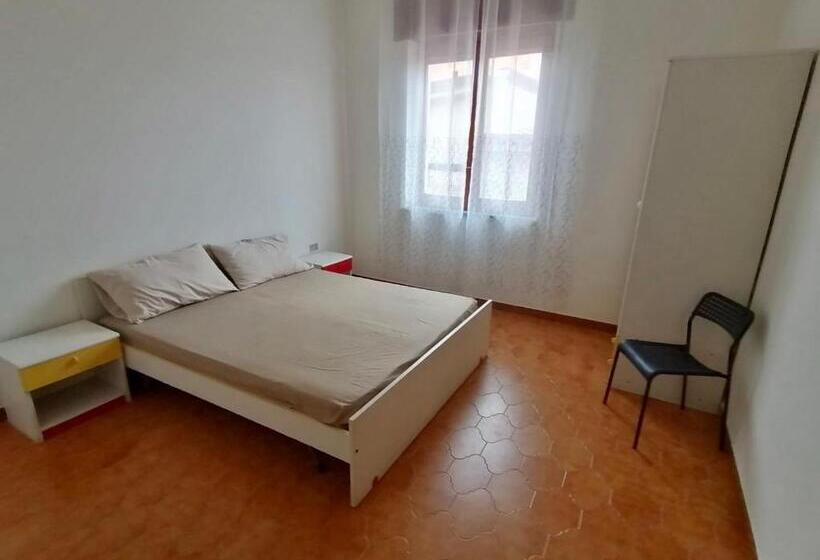 Апартаменты 3 Спальни, White Beach Le Castella