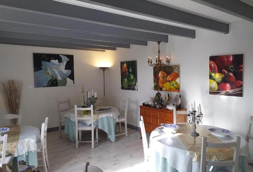 스탠다드 룸, Montismaurelli