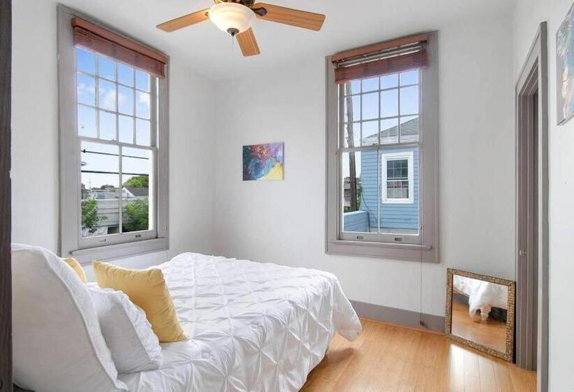 آپارتمان 2 خوابه, Freret Apartments Near Streetcar & Tulane