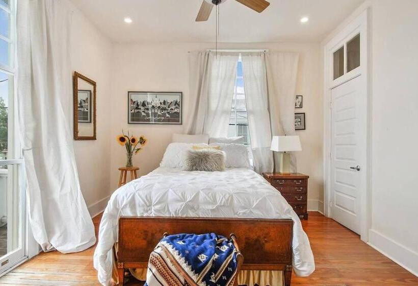 آپارتمان 1 خوابه با بالکن, Freret Apartments Near Streetcar & Tulane