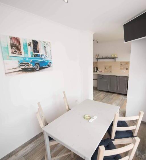 شقة غرفتين, Casa Zia