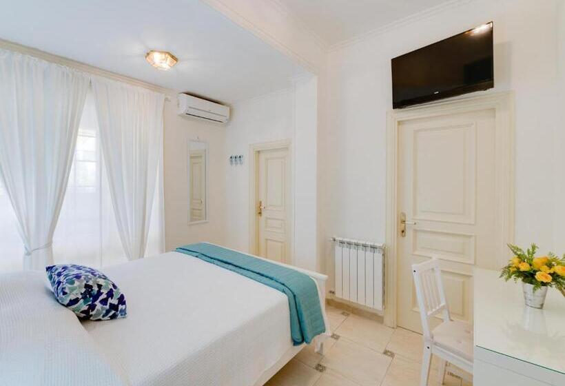 标准间带阳台, Il Canto Delle Sirene