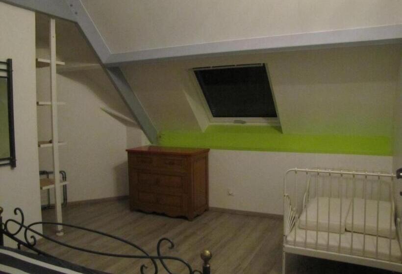 شقة غرفة واحدة, Kerrouz