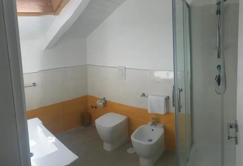 スタンダード４人部屋, Villa Donatella