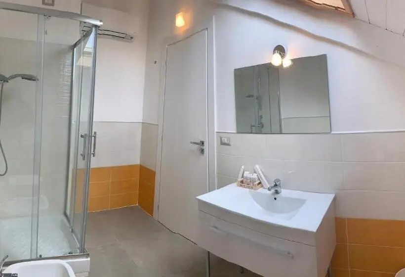 スタンダード４人部屋, Villa Donatella