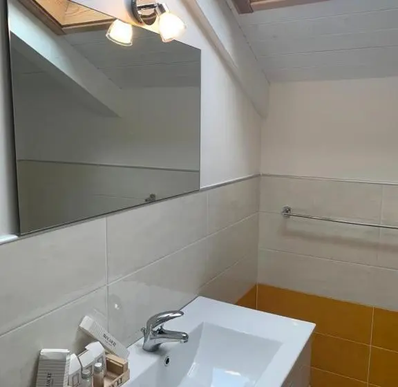 スタンダード４人部屋, Villa Donatella