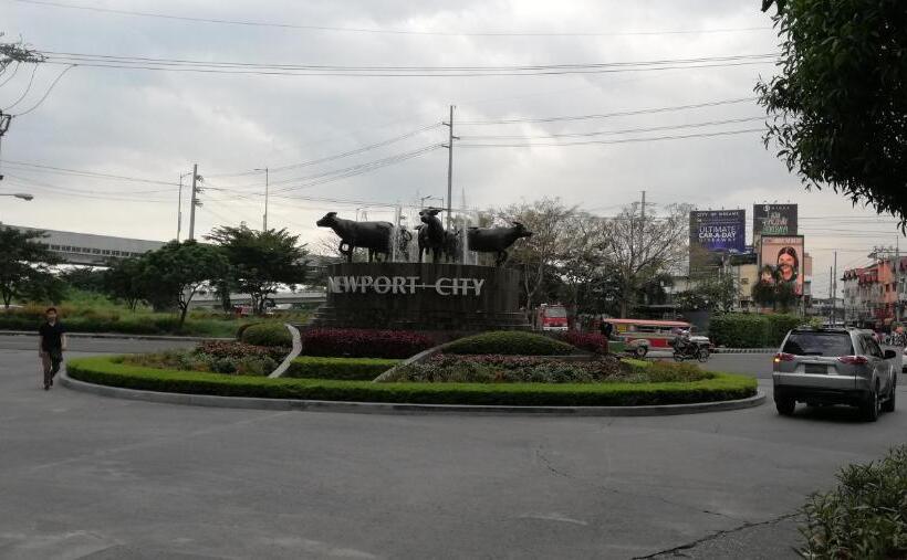 آپارتمان 1 خوابه, Sibarian Condo Unit C1 10th Floor