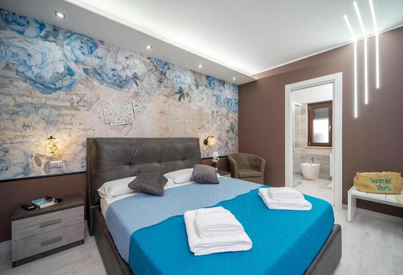 小型套房带阳台, B&b Golden House & Spa