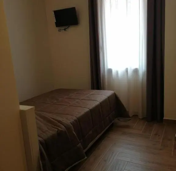 اتاق استاندارد یک نفره, Villa Niscima