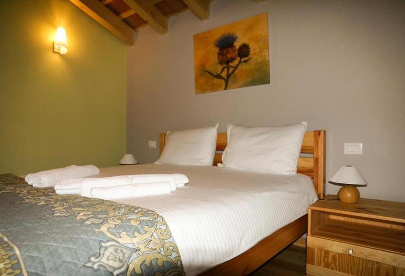 חדר בסיסי, Casa Lenka