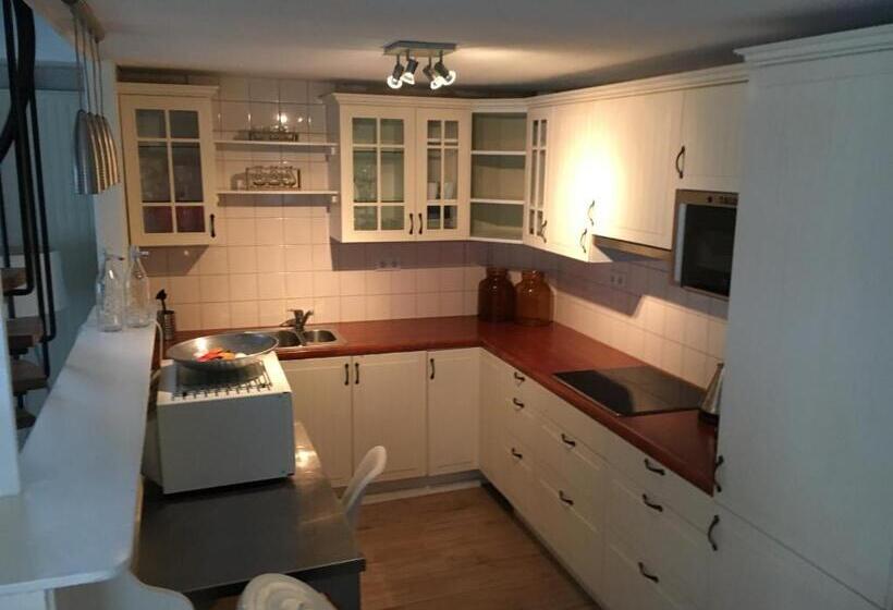 کلبه ییلاقی سوپریور یک خوابه, Casa Qirih