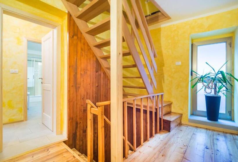 اتاق استاندارد چهار تخته, Kobarid Rooms