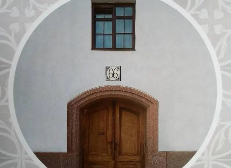 Talo 1 Makuuhuone, May House Rodinný Historický Dom