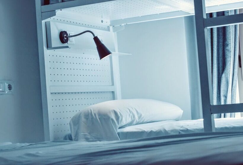 تختخواب در اتاق مشترک, Feel Hostels Soho Malaga