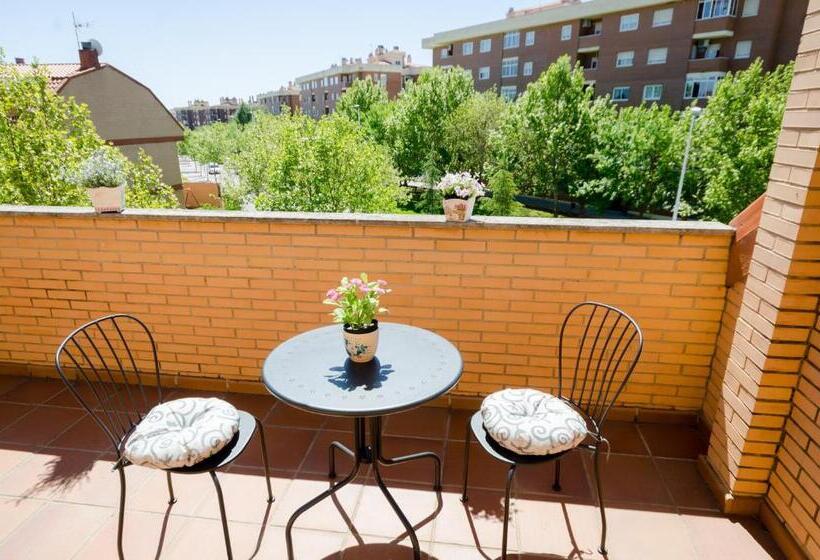 اتاق لوکس با تراس, Las Abadías