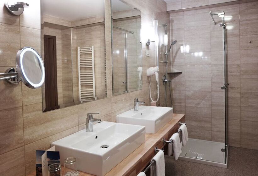 اتاق خانوادگی, Wellness Hotel Apollo – Lifeclass Hotels & Spa, Portorož