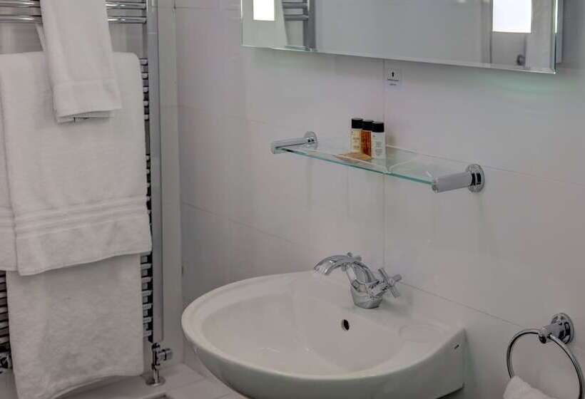 Номер Стандарт, Best Western Thurrock
