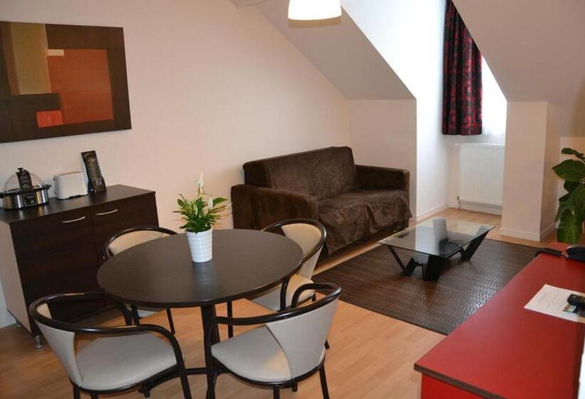 استودیوی استاندارد, Brit Hotel Spa Le Connetable