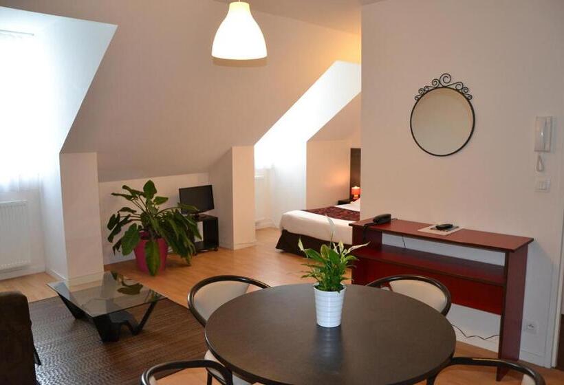 استودیوی استاندارد, Brit Hotel Spa Le Connetable