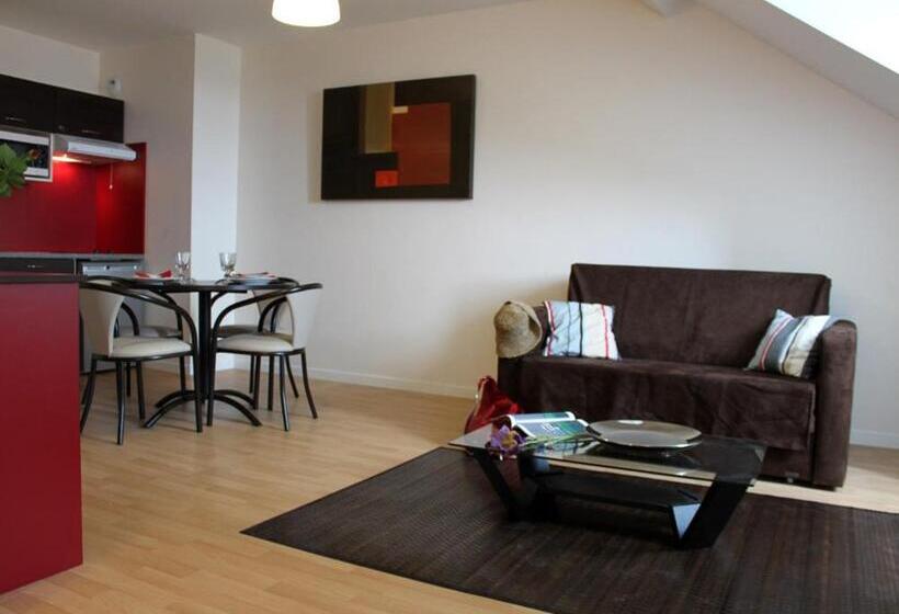 استودیوی استاندارد, Brit Hotel Spa Le Connetable