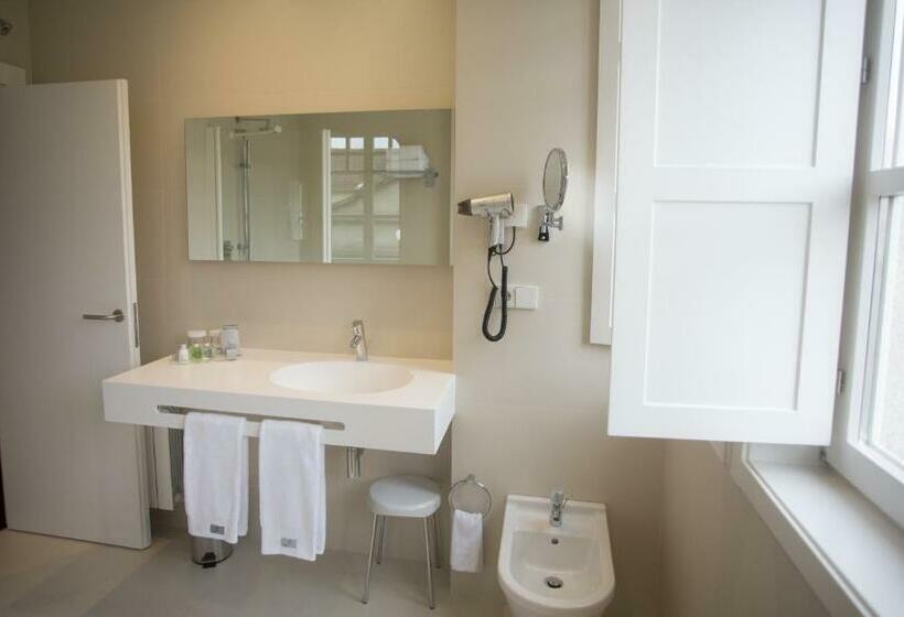 스탠다드 룸, Carris Cardenal Quevedo