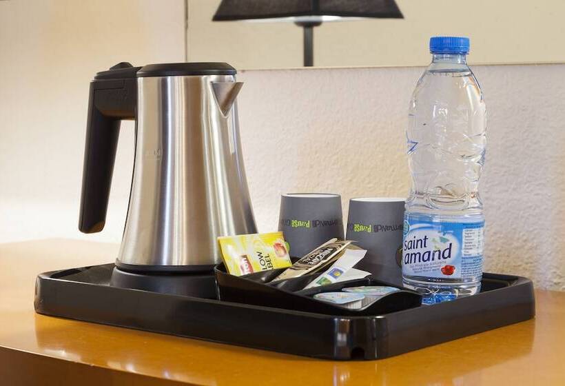 Семейный Номер, Comfort Hotel Lille L Union