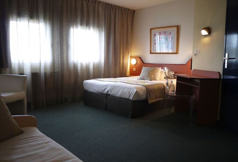 Номер Стандарт, Kyriad Direct Rennes Ouest