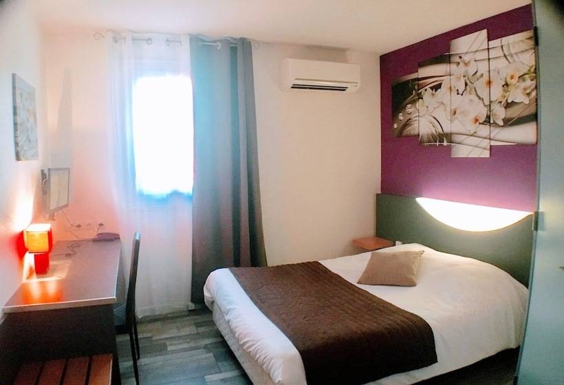 Номер Стандарт, L Hôtel Du Marais Romilly Centre