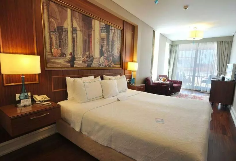 Superior Room with Balcony, Neorion Hotel   Special Class