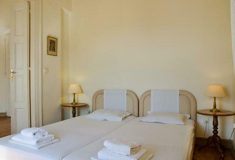 سوییت خانوادگی, Omiros