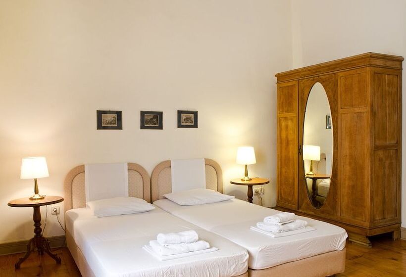 اتاق سوپریور, Omiros