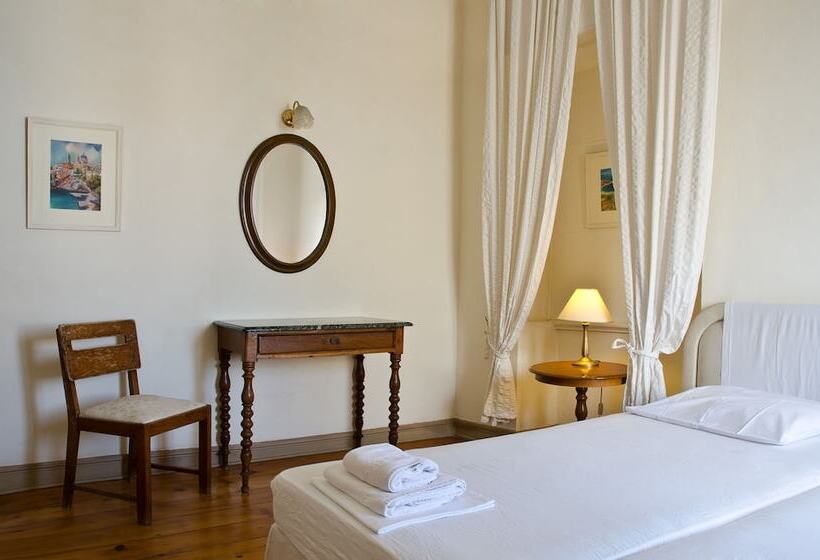 اتاق سوپریور, Omiros