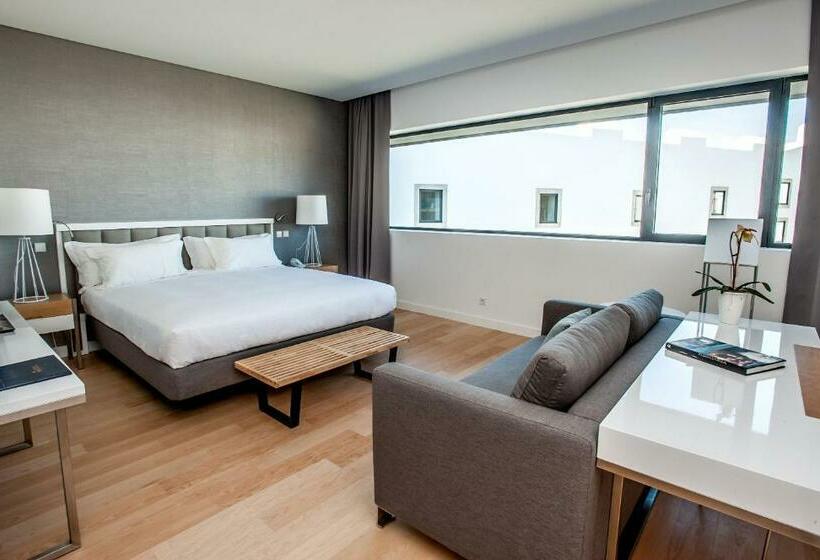 수피리어 트리플 룸, Pestana Cidadela Cascais  Pousada & Art District