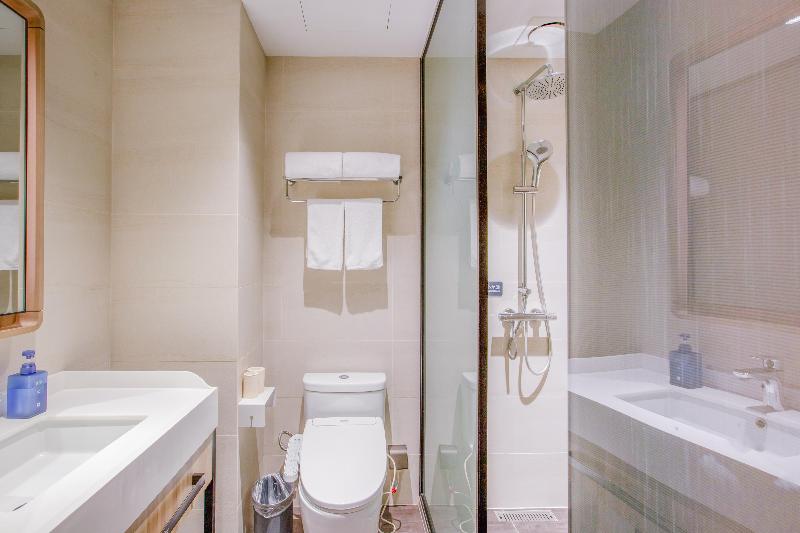 غرفة قياسية, Post