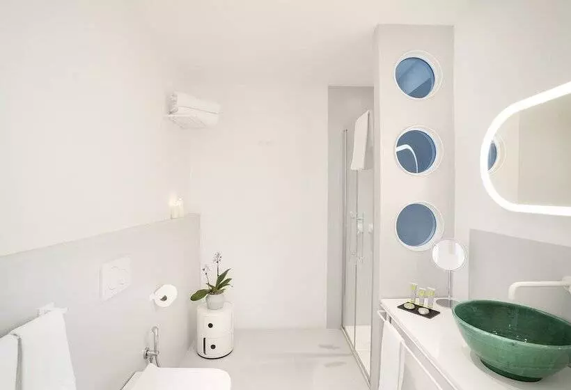 オーシャンビュースーペリアールーム, Miramare Sea Resort & Spa
