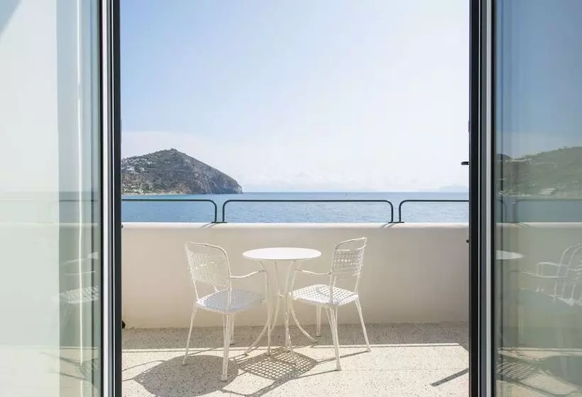 デラックスルーム, Miramare Sea Resort & Spa