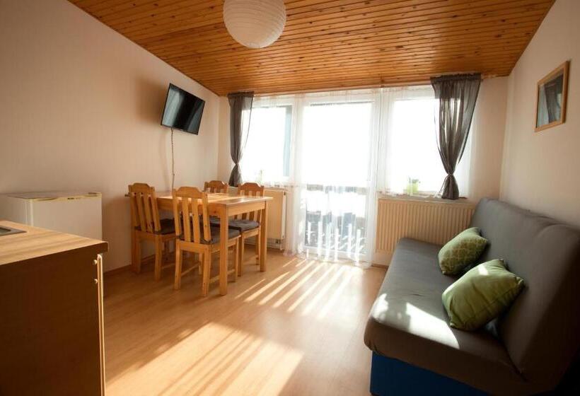 침실 1개 발코니 아파트, Apartmány Bramborka