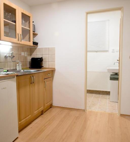 سوییت جونیور, Apartmány Bramborka