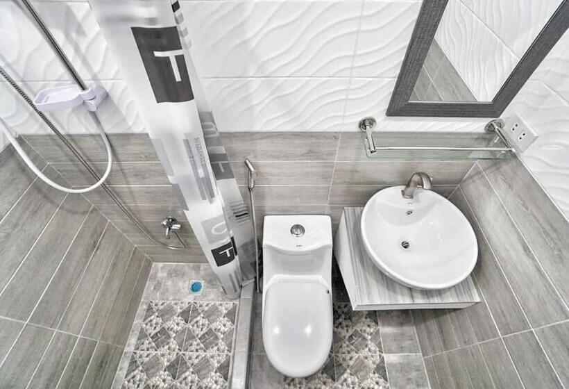 اتاق اکونومی, New Kong S