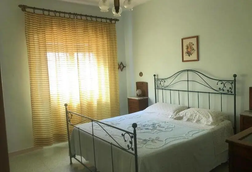 スタンダードルーム, Palazzo Azelio B&b