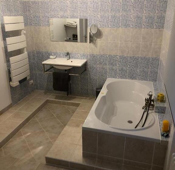 Номер Стандарт, Les Tilleuls