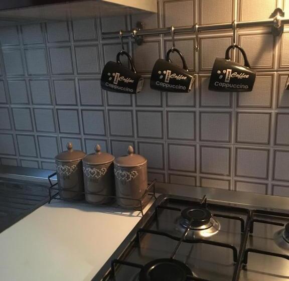 1베드룸 아파트 1층, Gesualdo Da Venosa