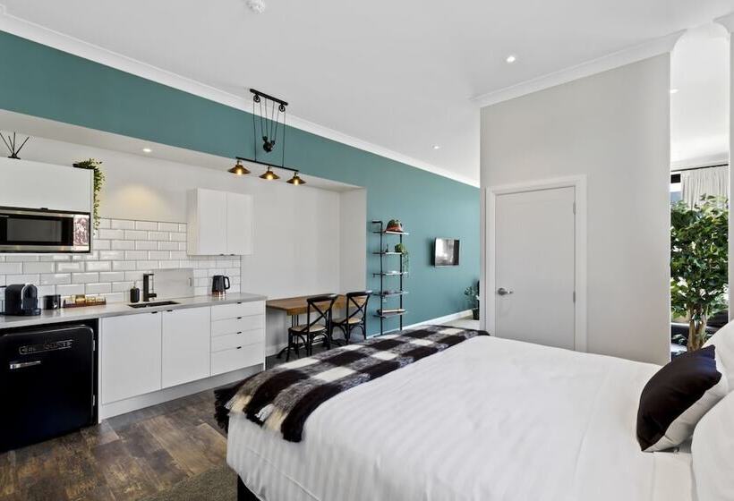 استودیوی استاندارد, Hokitika Fire Station Boutique Accommodation