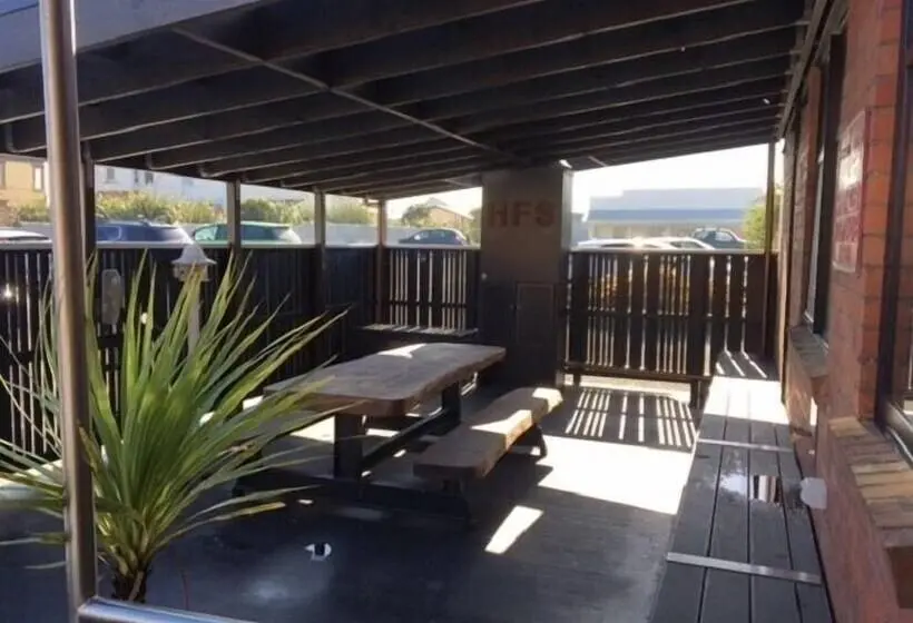 スタンダードスタジオ, Hokitika Fire Station Boutique Accommodation