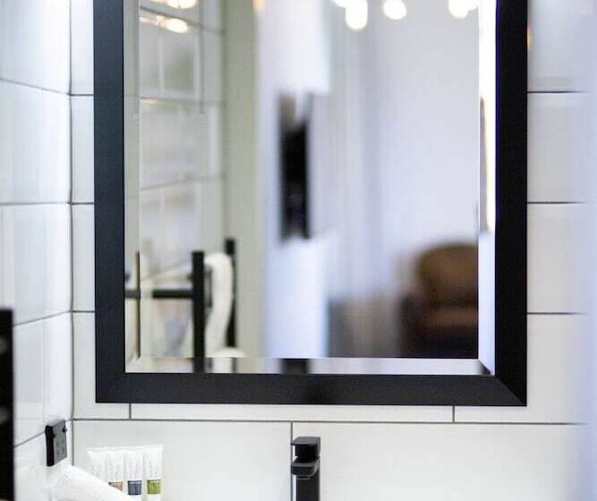 استودیوی استاندارد, Hokitika Fire Station Boutique Accommodation