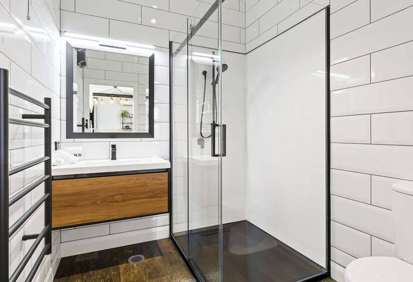 استودیوی استاندارد, Hokitika Fire Station Boutique Accommodation