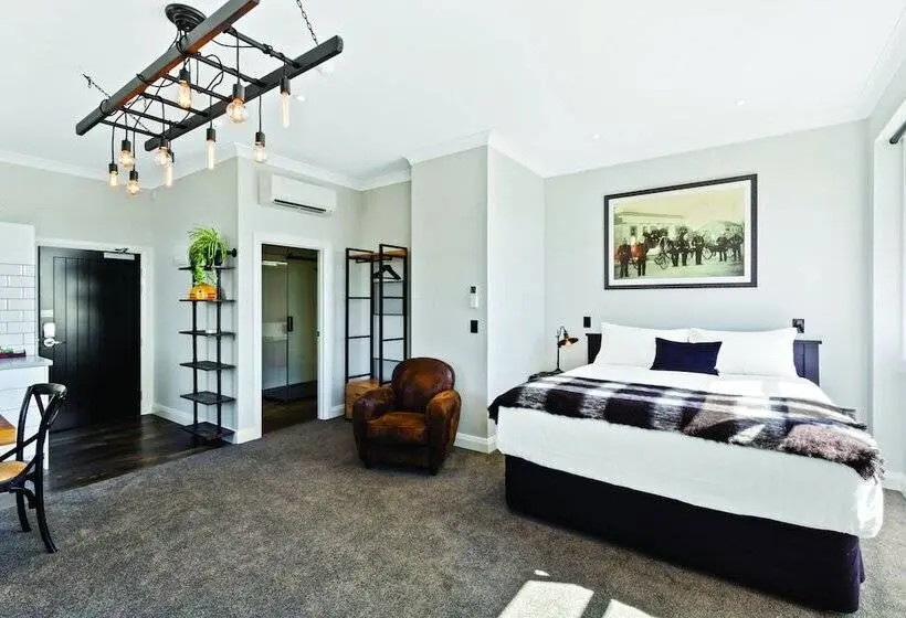 スタンダードスタジオ, Hokitika Fire Station Boutique Accommodation