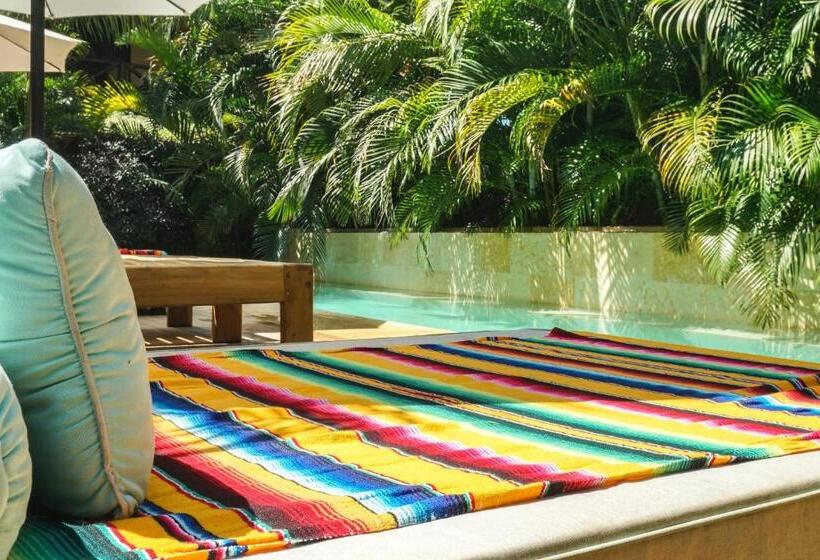 带阳台的三人标准间, Gallo De Mar